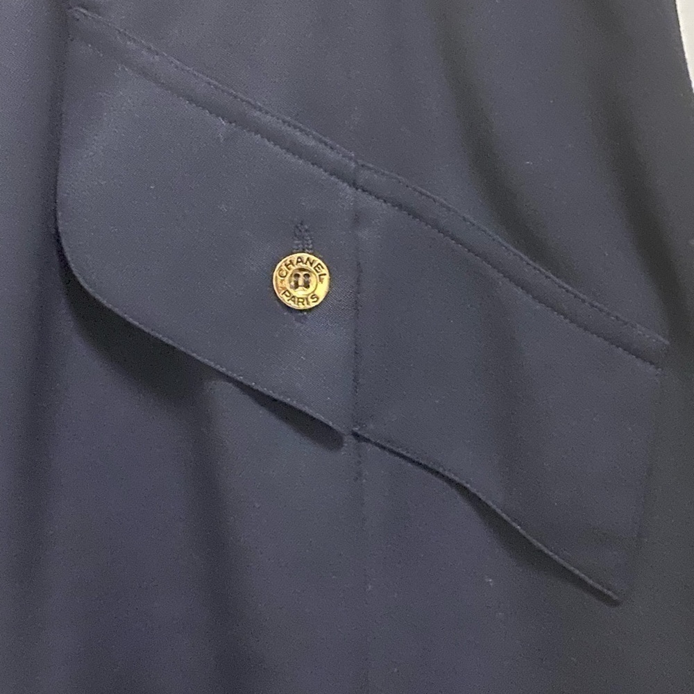 Chanel skirt in pre loved very good condition size 44 - Picture 2 of 10